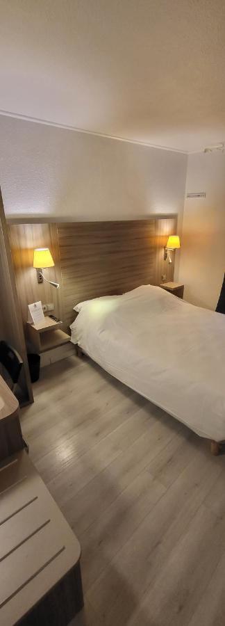 Crystal Hotel Saint Denis Basilique Екстериор снимка